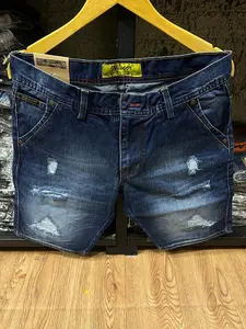 MC WISCER Celana Pendek Pria Jeans Sobek Terbaru Model Skinny Bahan Denim Tidak Melar Kualitas Jeans Awet dan Tahan Lama Resleting dan Kancing Kuat Warna Tidak Luntur