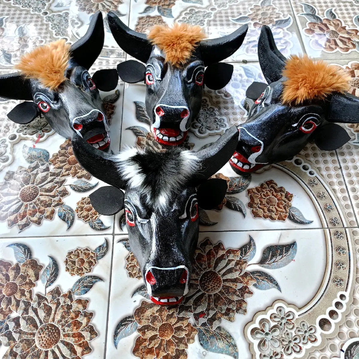 Mainan Bantengan Anak Kayu Asli Ukuran 22-25cm - Toys