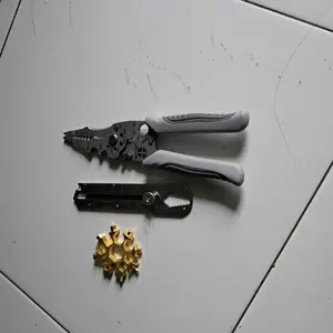 [BEC] Gantungan Kunci 18 in 1 Snowflake Multifungsi Pocket Wrench Skaer Tool Serbaguna Survival 18 in 1
