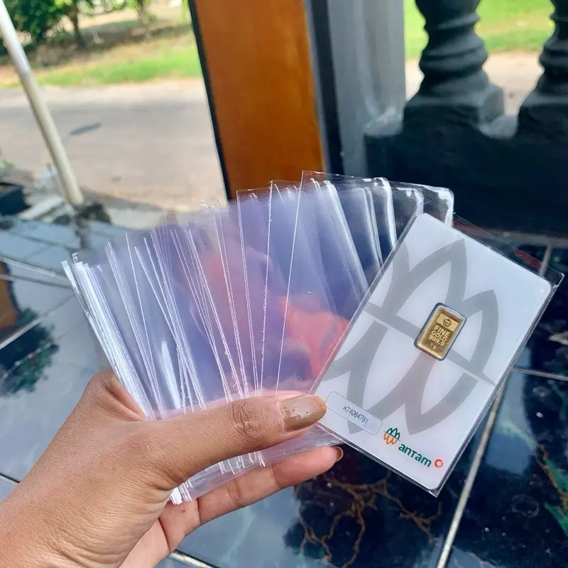 ISI 12 biji cover hologram & plastik opp untuk logam mulia antam, ubs, ktp, kta, sim, card lainnya serbaguna ISI 12 biji cover hologram & plastik opp untuk logam mulia antam, ubs, ktp, kta, sim, card lainnya serbaguna