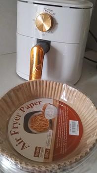 Product Review of [BEC] Air Fryer Paper Anti Lengket / Kertas Alas Air Fryer / Baking Paper Tahan Minyak Sekali Pakai / Kertas Air Fryer 50 Pcs from R**i H**i 2