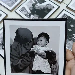 SkyCreative Paket Cetak Foto 9PCS 15x15 + Bingkai MDF Modern Rectangle Dinding Keluarga Bahagia