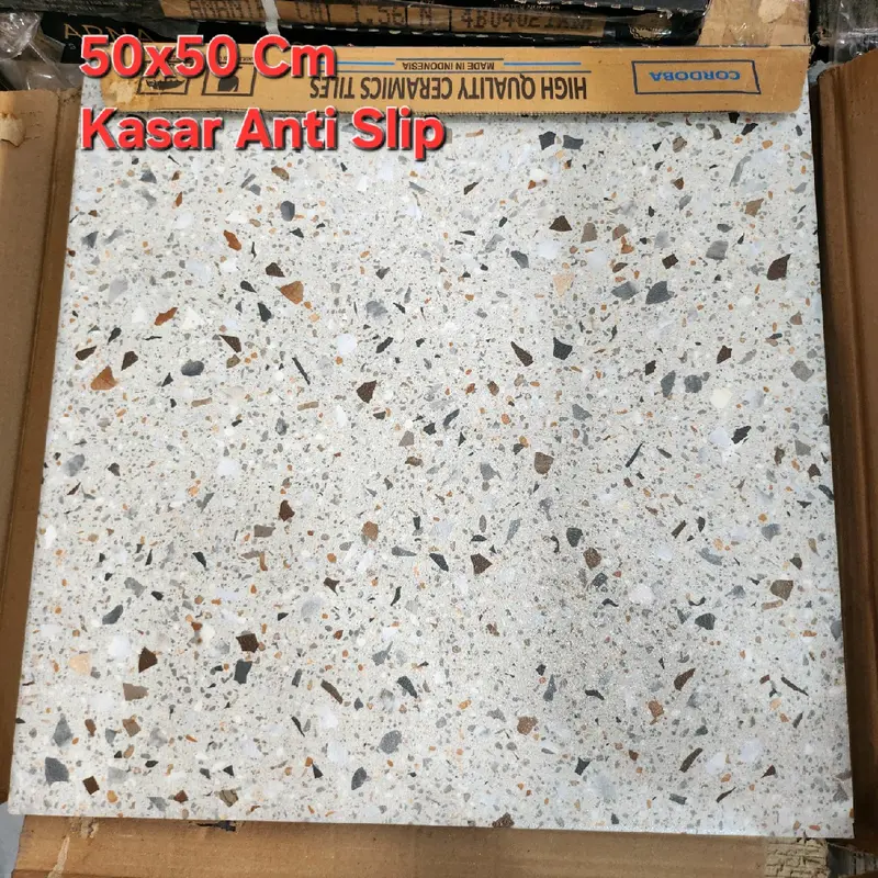 Keramik Lantai 50x50 cm // Kasar // Grey // Premium 0