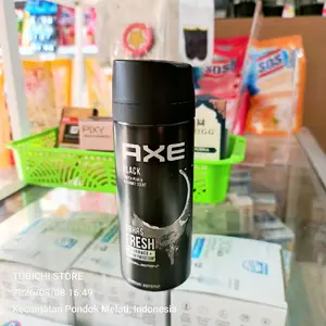 Axe Black Deodorant Body Spray 135ml with Frozen Pear & Bergamot Scent 48Hrs Fresh