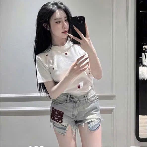 quần jean nữ thêu trẻ trung, năng động Siêu Hot mùa hè 2025 1