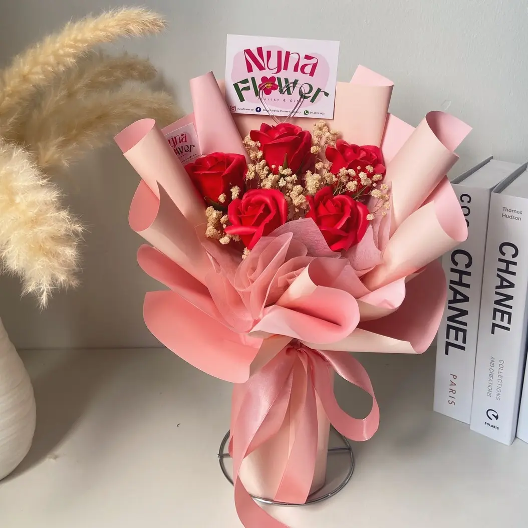 Flower soap bouquet & baby breath