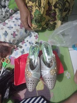 Product Review of Sandal Hak DMN-04 Wanita Simpel dan Elegan Ukuran 37-42 - Heels High Karet Pesta Shoes Sendal Kaca from s**i 0
