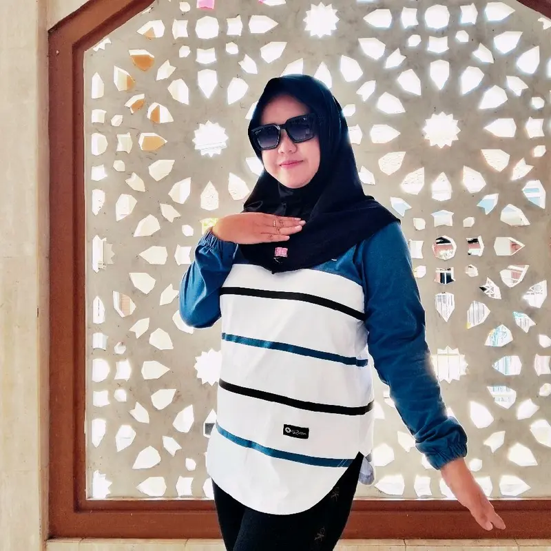 Kaos Atasan Wanita Oval Motif Terbaru Kain Katun Combad Premium Adem 3