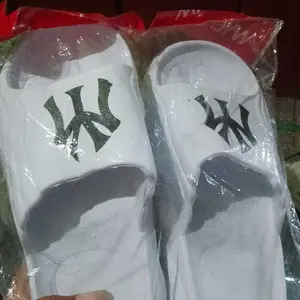 Dominic Sandal Selop Cowok Classic Harian Terbaru Anti Slip Size 24-44 Kaki Fashion Ringan & Empuk