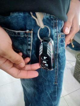 Product Review of Paket gantungan kunci logo vario dan cover remot vario 160 vario 125 new pcx 160 adv 160 New scoopy 2023 original AHM Aksesoris Car Car from s**n 1