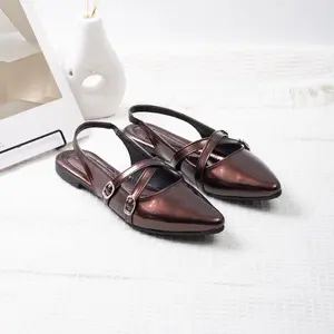 Adeka OBUBUE BUBUFLAT Karet Lentur Sepatu Sintetis Glossy Sandal Kenyamanan Maksimal Fleksibilitas Versatile untuk Aktivitas Sehari-hari Shoes dengan Bahan Karet Lentur dan Desain Flatshoes