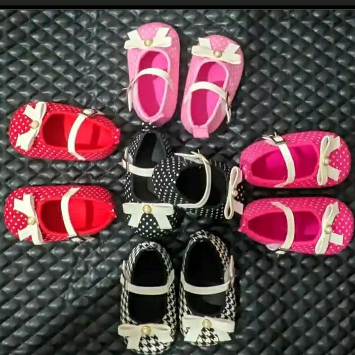 sepatu bayi perempuan prewalkeer usia 0-12 bulan untuk bayi belajar jalan merangkak 0