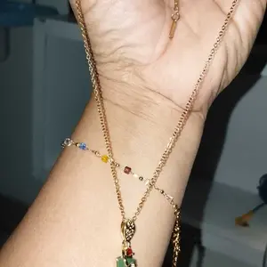 Kalung,Anting,Gelang,Titanium  Dengan Motif  Elegan, Anti luntur, Anti Karat.Aksesoris Fashion untuk Wanita Sehari-hari