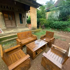 Korsi Tamu Bola Kayu Natural dengan Desain Elegan untuk Ruang Tamu Anda