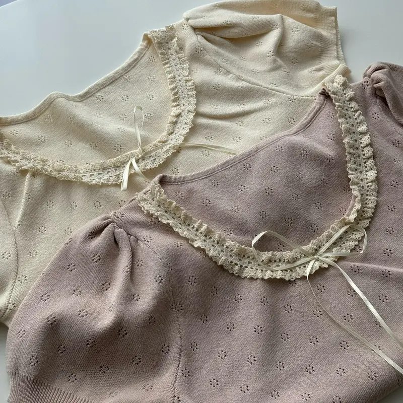 Libene Lili Top Leher Renda Dengan Lengan Puff Baju 1