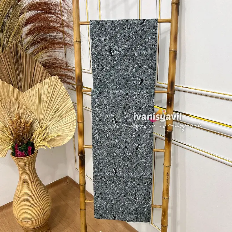 (2Jarik + 1Blangkon) PREMIUM- Sepasang Jarik Cewek & Cowok + Blangkon | Motif Lengkap 7