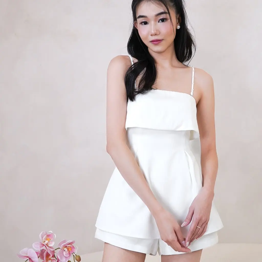 Cataleya Overlap Long Line Top in White