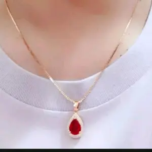 PERHIASAN FASHION WANITA KALUNG TITANIUM FREE LIONTIM PERMATA MERAH DELIMA TERBARU 2024
