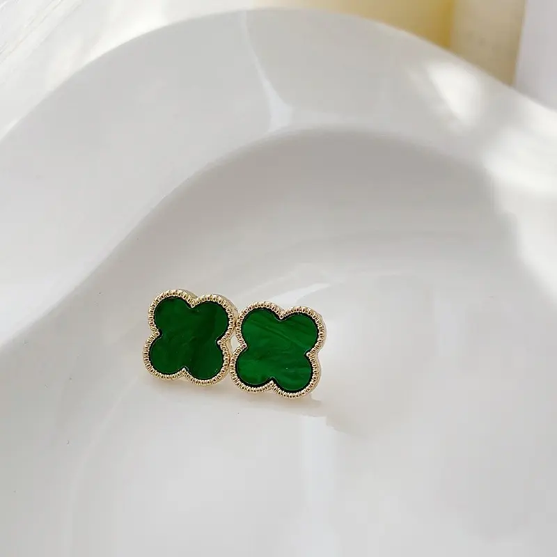 Anting Tusuk Titanium Anti Karat/ANTING WANITA TERBARU anting tusuk clover  kecil 3