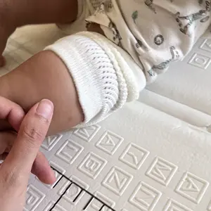 (Paket Hemat) Bantal dan Helm pelindung kepala bayi untuk merangkak dan berjalan Bunda Child Protector