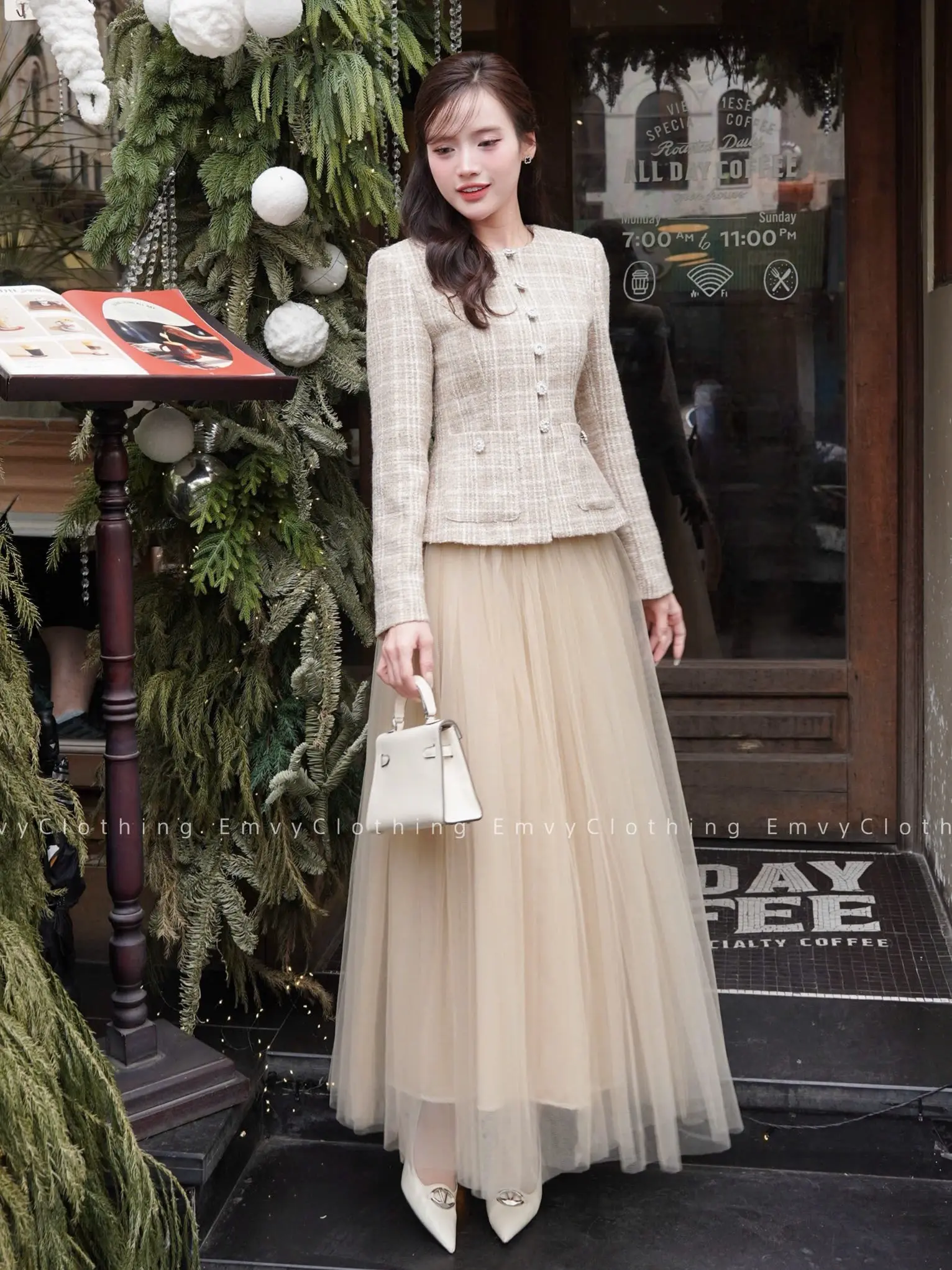 EV98-Emvy Clothing (Áo lẻ + Chân váy lẻ) Áo Dạ & Váy lưới mềmThanh Lịch Dịu Dàng Thiết Kế Tinh Tế Nữ Tính Phù Hợp Dịp Tinh Tế | BigBuy360 - bigbuy360.vn EV98-Emvy Clothing (Áo lẻ + Chân váy lẻ) Áo Dạ & Váy lưới mềmThanh Lịch Dịu Dàng Thiết Kế Tinh Tế Nữ Tính Phù Hợp Dịp Tinh Tế | BigBuy360 - bigbuy360.vn