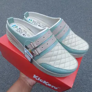 sepatu sandal wanita wedges kickers ( kode st 12)