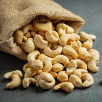 Gambar Natural Raw Cashew ( Cemilan Sehat Kacang Mede Mentah ) 250 Gr dari The House Of Organix Kota Administrasi Jakarta Utara 5 Tokopedia