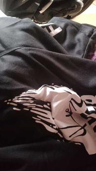 Product Review of Setelan PRESSIONE SET Baju dan Celana Pendek Unisex Pria Wanita dengan Fit yang Nyaman dan Keren Kaos Motif Dewasa from g**a 1** 0