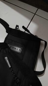 Product Review of Mr Mads - Leon Hanging Wallet - Tas Slingbag Kecil - Tas Hp Dompet Waterproof Selempang Pria from A**l r**m 1