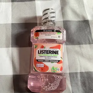 [New Arrival Day] LISTERINE Watermelon Mint Antiseptic Mouthwash / Obat Kumur Antiseptik Lawan Bau Mulut - 250 ml