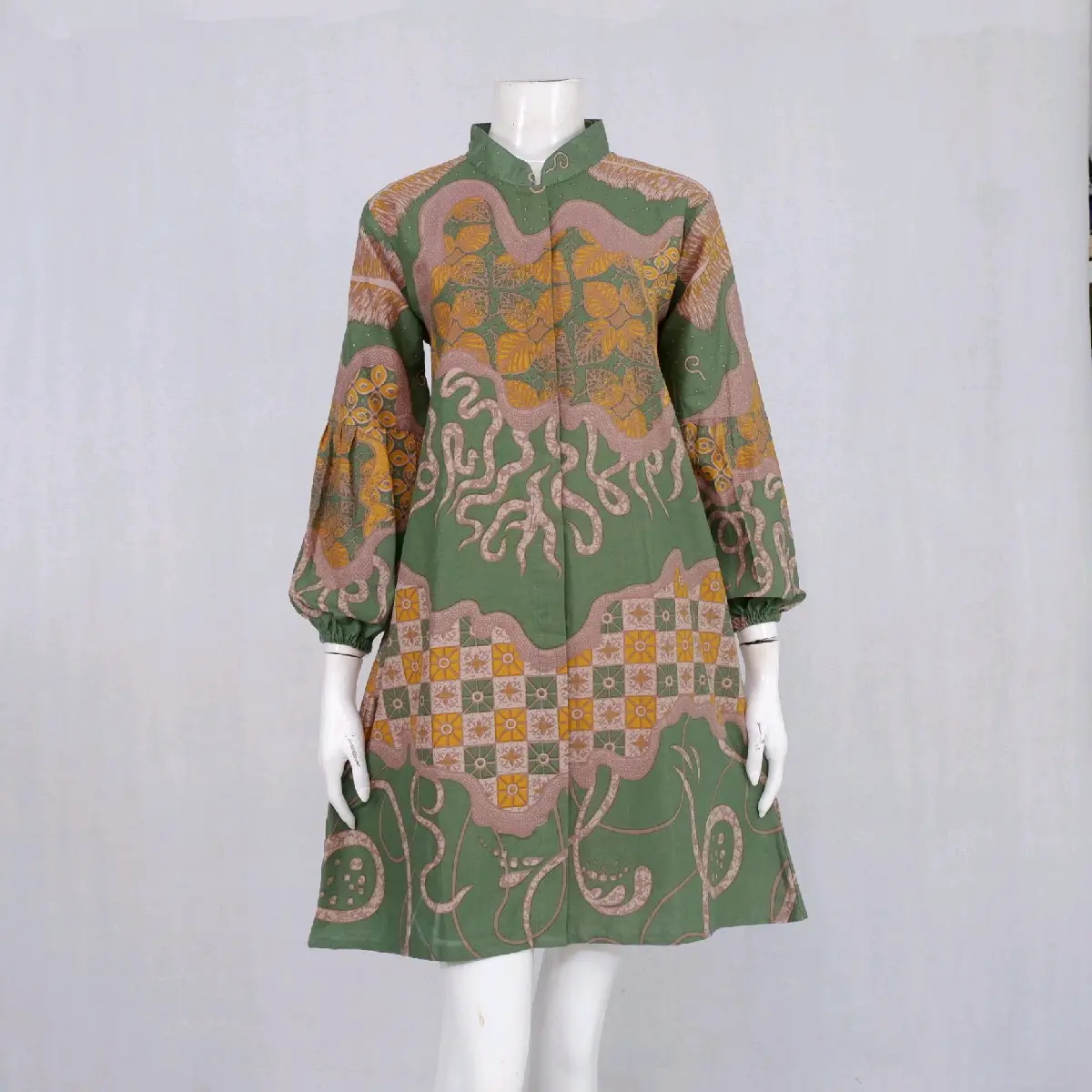 Tunik Wanita Batik Palupi Daun SMLXLXXLXXXL Berkerah Kancing Depan Formal Katun