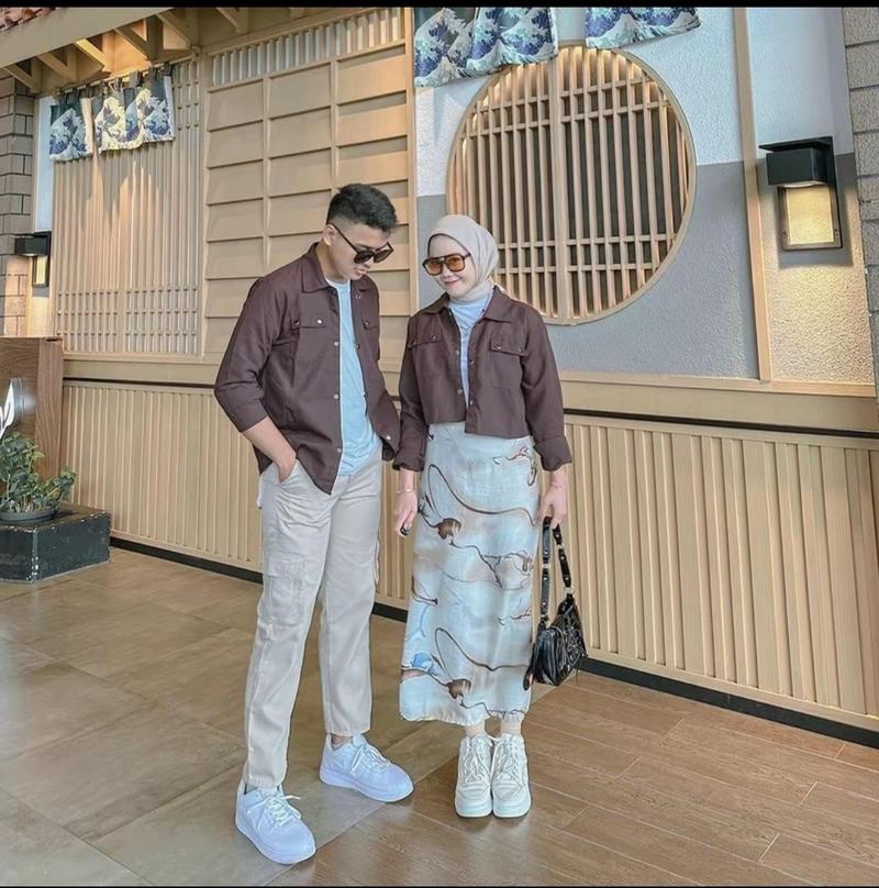 Product Introduction of Set Couple Pasangan Dapat 2 PCS Semi Parka Korean Style 3