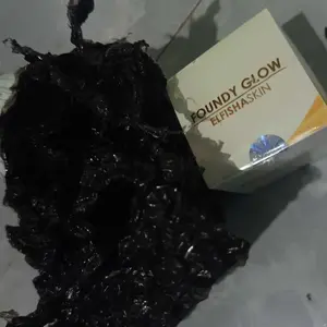 ELFISHASKIN Foundy Glow Base Makeup 10gr Mencerahkan Wajah Alami dengan 2% Niacinamide & DNA Salmon Kulit Glowing Terlindungi dari Sinar UV Extract Foundation