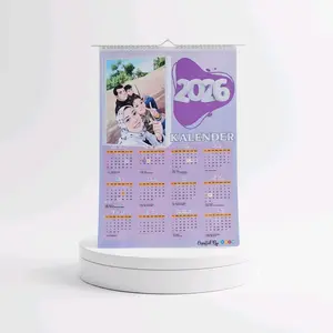 Kalender Poster Ukuran A4 2026 dengan Desain Personalisasi dan Warna Lembut untuk Dekorasi Rumah bisa custom foto