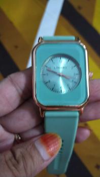 Product Review of jam tangan wanita terbaru mewah tali karet premium produk baru bisa bayar ditempat from W** S**y 1