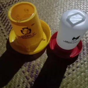 Paket tempat makan ayam dan tempat minum ayam medion