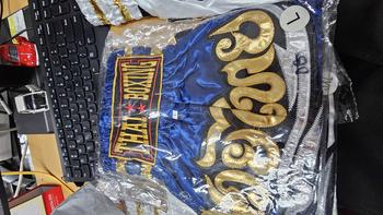 Product Review of Thai Boxing Shorts (Gold Lining)  / Muay Thai Pants (Adult) from L**g 1