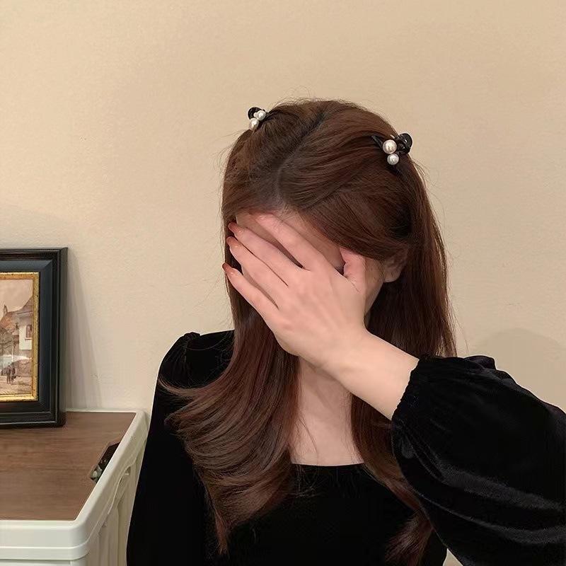  Kẹp Tóc Nhỏ Màu Đen SS24 Có Mái Trên Trán Thích Hợp Sử Dụng Hàng Ngày Kẹp Bên Cỡ Nhỏ Đính Hạt Tình Yêu Phụ Kiện Tóc Hoa Women Xốp Voan 
