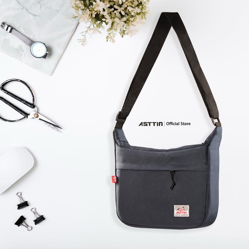 Tas Selempang  Walker RR (Kecil) Uniseks Canvas Series Original Asttin Pria 1