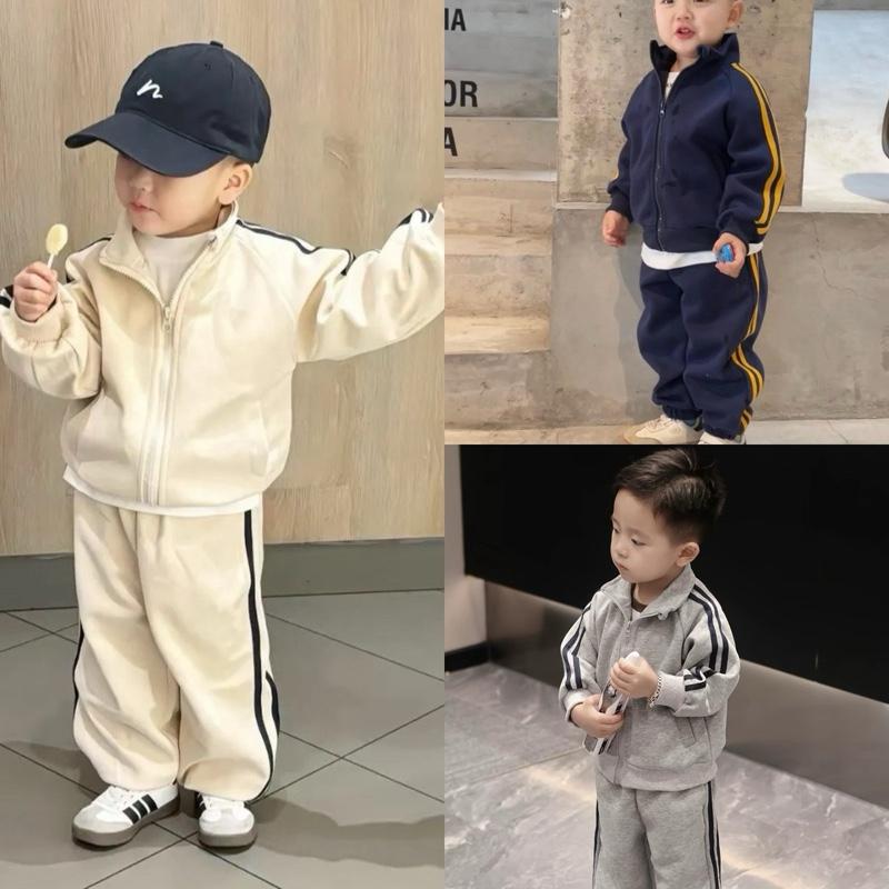  GB07-Bộ Quần Áo Nỉ 2 Da Thêu Logo+ Phối Viền Cho Bé Phong Cách Hàn Quốc Chất Liệu Nỉ Da 2 Da Mềm Mịn Giữ Ấm Màu Ghi Xám Kem Xanh Than Phối Viền Thể Thao 