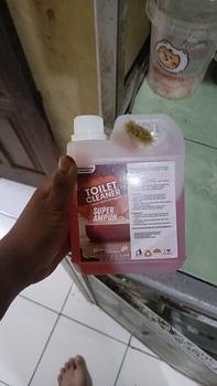 Product Review of PUSHCLEAN TOILET CLEANER CAIRAN PEMBERSIH KAMAR MANDI WARNA PINK PEMBERSIH KERAK TOLET CLOSET KRAN WASTAFEL TOREN from u**7 2