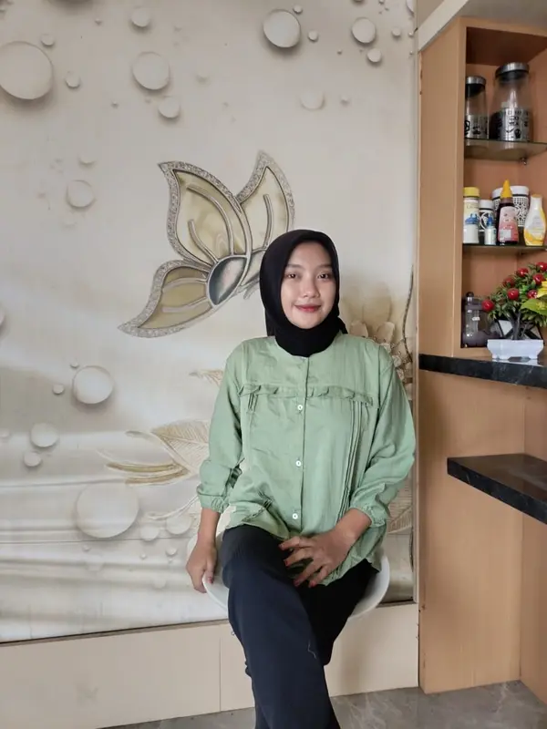 Shofia blouse shirt atasan kemeja Wanita rempel kancing terbaru 3