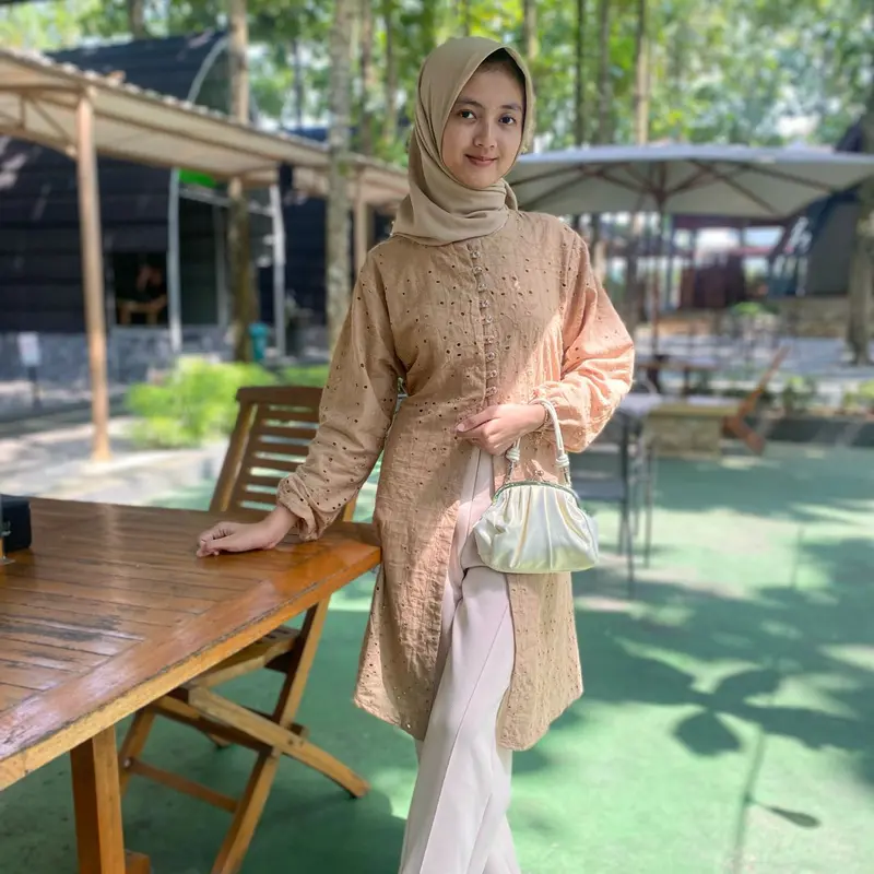 [ LD120 ] Chea Tunik Katun Bordir ( Katbol ) Baju kondangan / Baju Atasan Panjang Wanita Muslim Katun Bolong Kombinasi Kancing Hidup 5