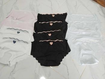 Product Review of CELANA DALAM WANITA PREMIUM QUALITY SEAMLESS ANTI NYEPLAK MOTIF LOVE CD-064 from @**a 0