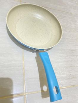 Product Review of Panci Teflon Frypan Marble Enamel / Teflon Frypan Marble Berwarna / Teflon Frypan Enamel Anti Lengket penggorengan anti lengket Kitchenware teflon  serbaguna from J**🍓 0