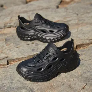 Silky&StepStudio Sandal olahraga pria/wanita Sandal slide olahraga Sandal quick dry olahraga hitam dengan desain modern berpori nyaman anti slip materi ringan cocok untuk aktivitas olahraga dan kegiatan sehari hari 202512305080