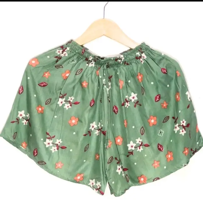 Celana Rayon Halus Lembut Adem Nyaman Hotpant Katun Santai Pendek Motif Shorts Dewasa Kulot Wanita 4