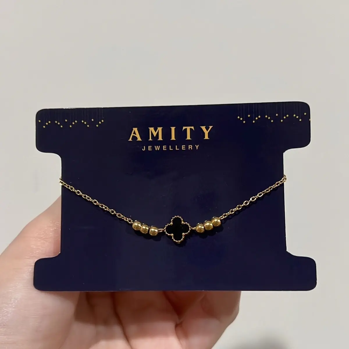 Gelang Titanium Bunga Clover Wanita Anti Karat Anti Luntur Warna Gold