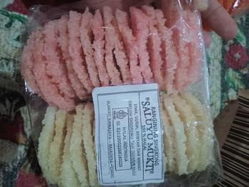 Product Review of Rengginang Singkong 30pcs Mentah Campur Rasa Bawang dan Terasi Asin Food Goreng from W**a 0