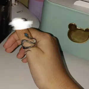 【Jojoo】Cincin Pembuka Ular Topaz Cincin Rasa Premium Kreatif Cincin Hadiah Istimewa Pasangan Ladybro